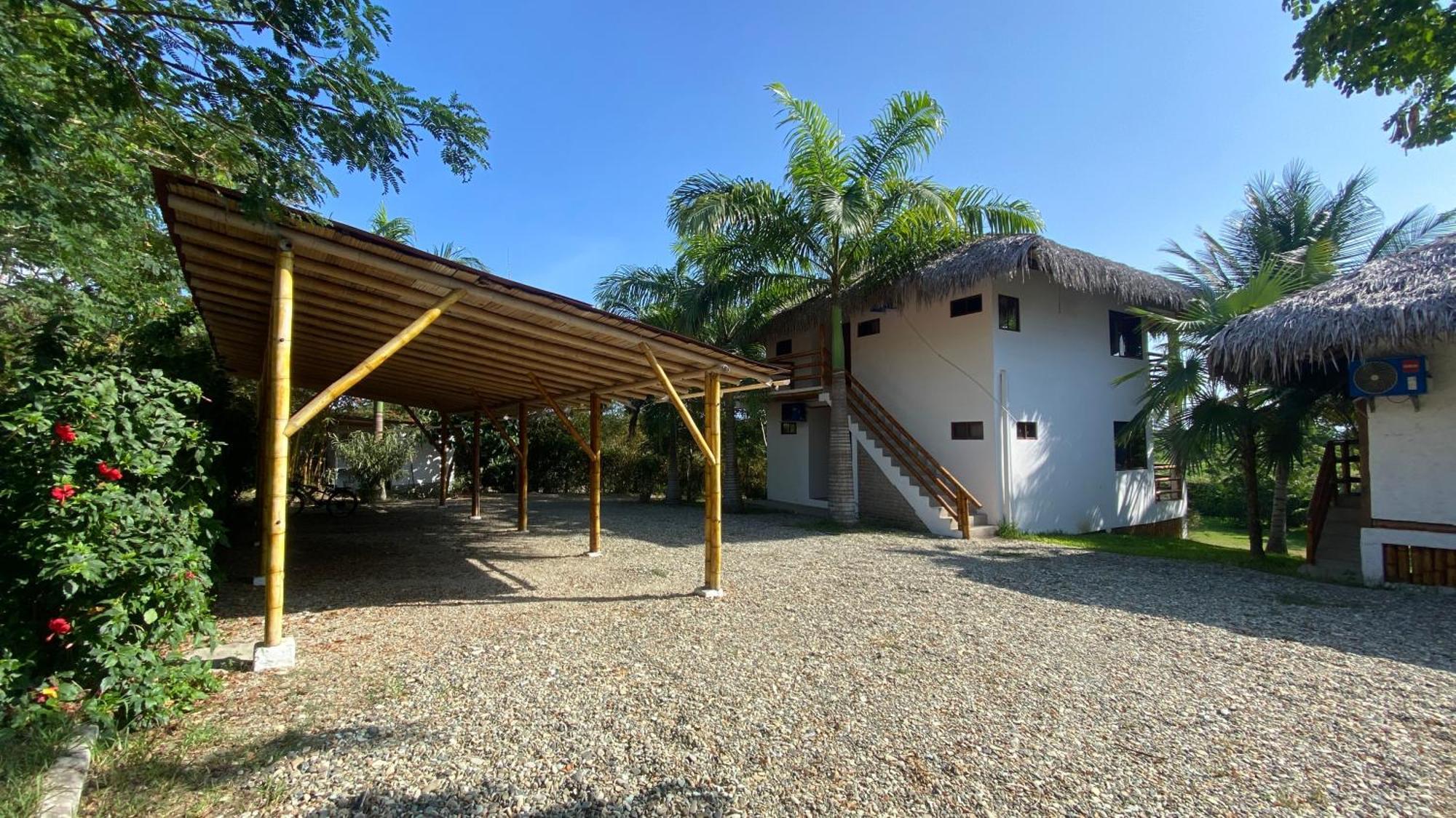 Hosteria Guachapeli Las Tunas Extérieur photo